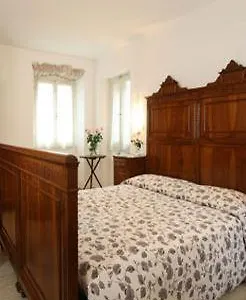 dalla-rosa-alda.hotelinveneto.com/
